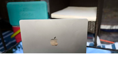 10 laptop đáng tiền nhất đầu năm 2024 cho mọi đối tượng