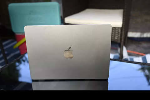 Xếp hạng laptop tốt nhất nửa đầu năm 2023