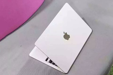 Tin buồn cho những ai mong đợi MacBook Air 15 inch
