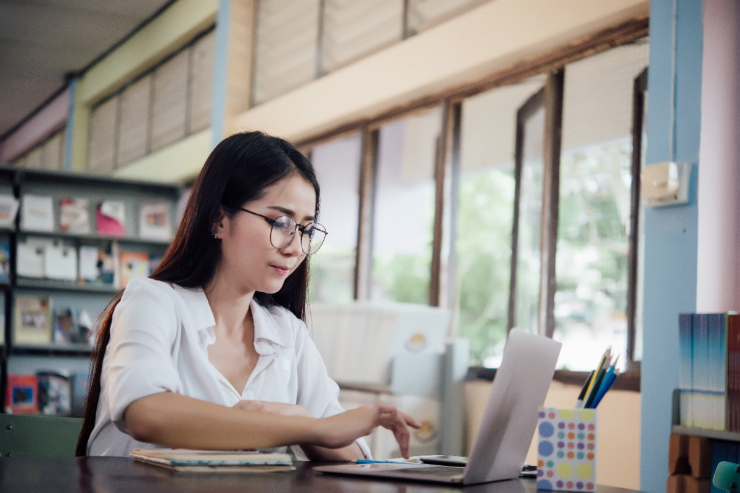 Những máy tính xách tay tốt nhất cho sinh viên hiện nay