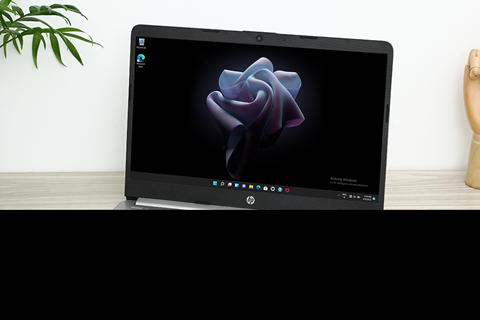 Laptop gọn nhẹ linh hoạt cho người ưa xê dịch