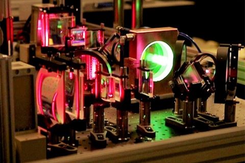 Trung Quốc chưa bắt kịp EUV, Mỹ đã tạo ra công nghệ “tốt gấp 10 lần”
