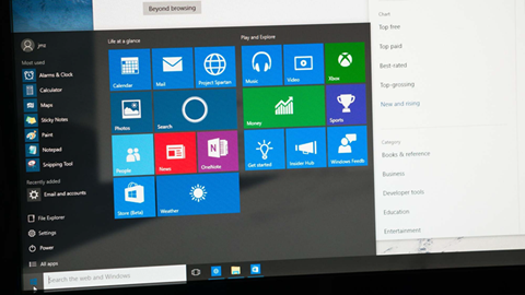 Microsoft quay xe, bất ngờ yêu cầu người dùng Windows 11 trở về Windows 10