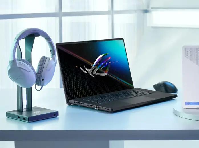 Xếp hạng laptop chơi game tốt nhất tháng 10 theo chuyên gia - 9