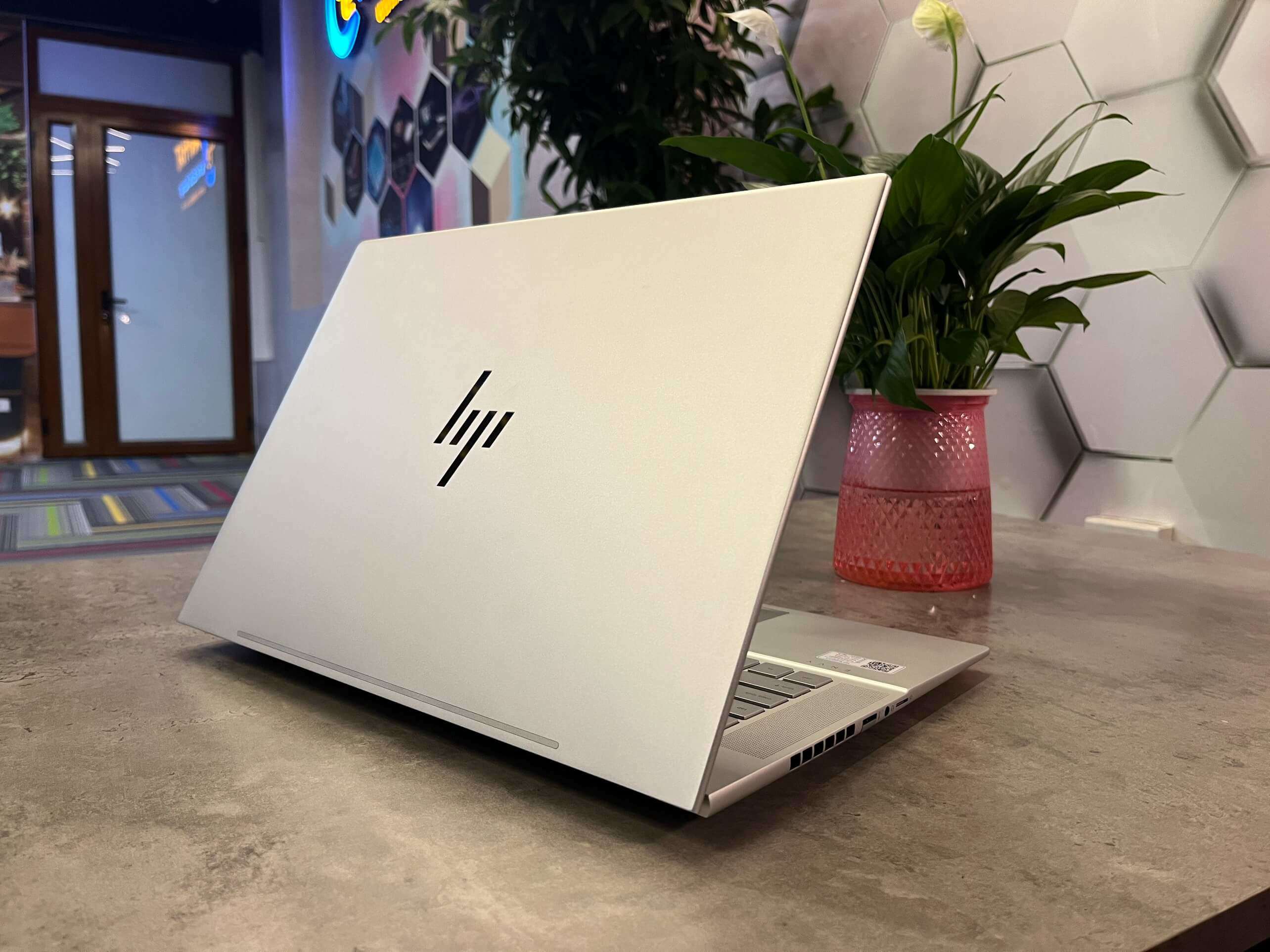 12 laptop 