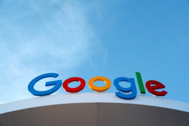 Logo của Google tại CES 2024 - Triển lãm thương mại điện tử tiêu dùng thường niên tại Las Vegas, Nevada, Hoa Kỳ (Ảnh: Reuters)