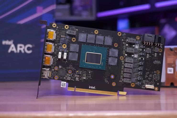 Intel dường như đang ám chỉ việc bỏ thị trường GPU rời.