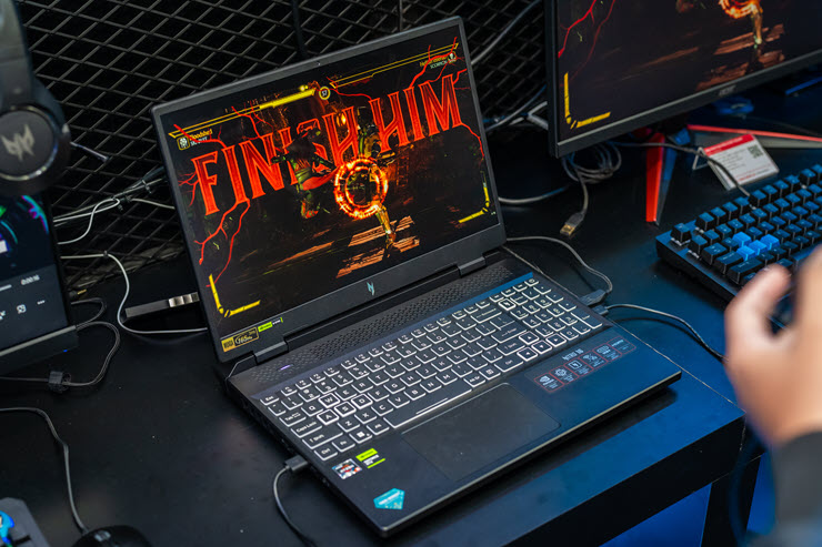 Acer trình làng laptop chuyên game Acer Nitro 16 Phoenix - 1