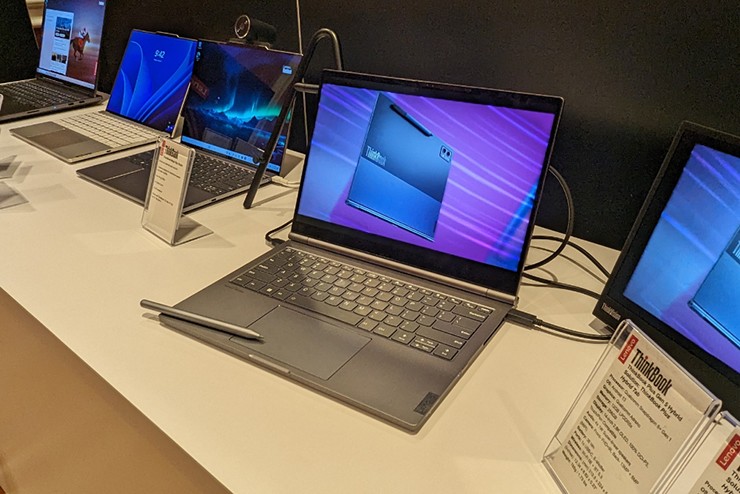 CES 2024: Lenovo gây chú ý với laptop 2 trong 1