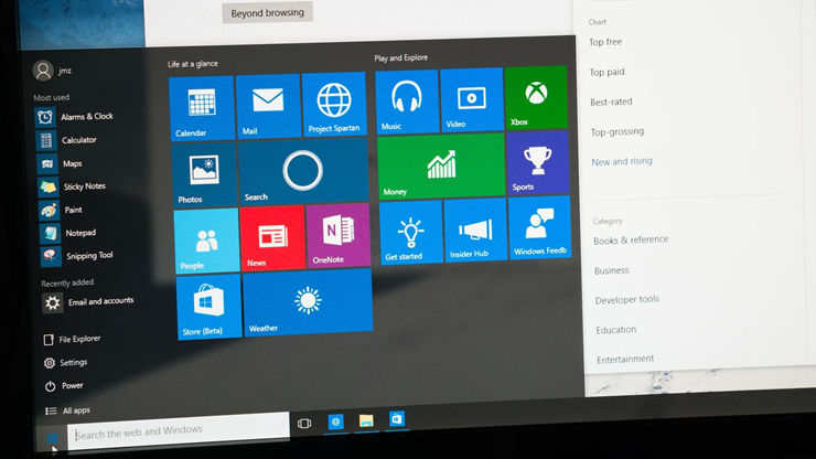 Microsoft lên tiếng cảnh báo những ai cố tình cài đặt Windows 11