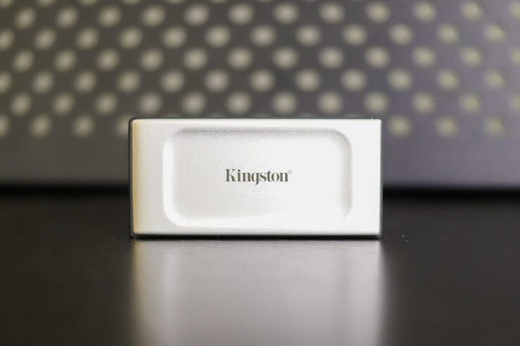 Kingston XS2000: Ổ SSD di động nhỏ gọn có tốc độ "khủng" - 2