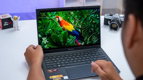 Loạt laptop màn hình OLED đáng mua mới ra mắt năm 2026: Mỏng nhẹ, pin lâu, hiển thị đỉnh cao