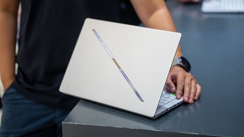 Hybrid AI là gì? Xu hướng mới định hình laptop mỏng nhẹ năm 2026