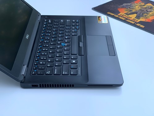 Laptop Dell Latitude E5470 xách tay USA-1